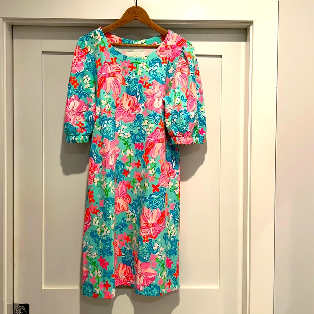 Brand new with tag beautiful Lilly Pulitzer dress.